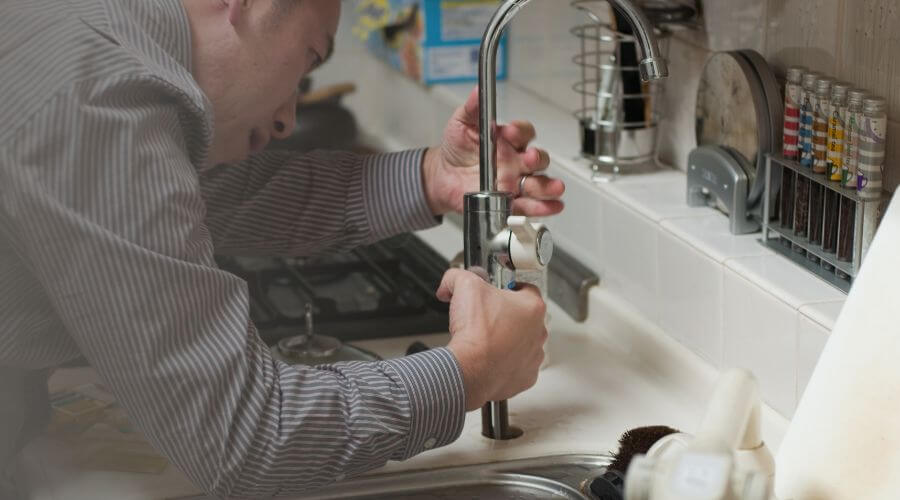 Professional emergency plumbing in Monroe Center, IL